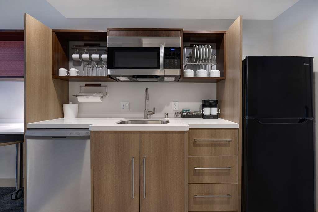 Home2 Suites By Hilton Las Vegas I-215 Curve Номер фото